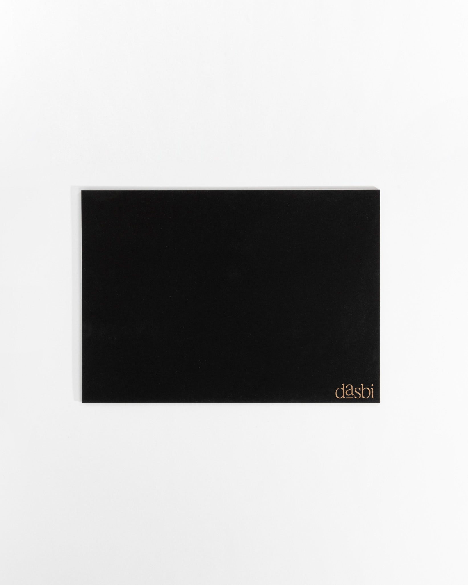 Dasbi cake board, in 3mm customised wood, rectangular, black finish.