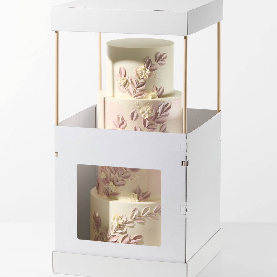 How to Transport Tall Cakes Without Risk (Professional Guide)